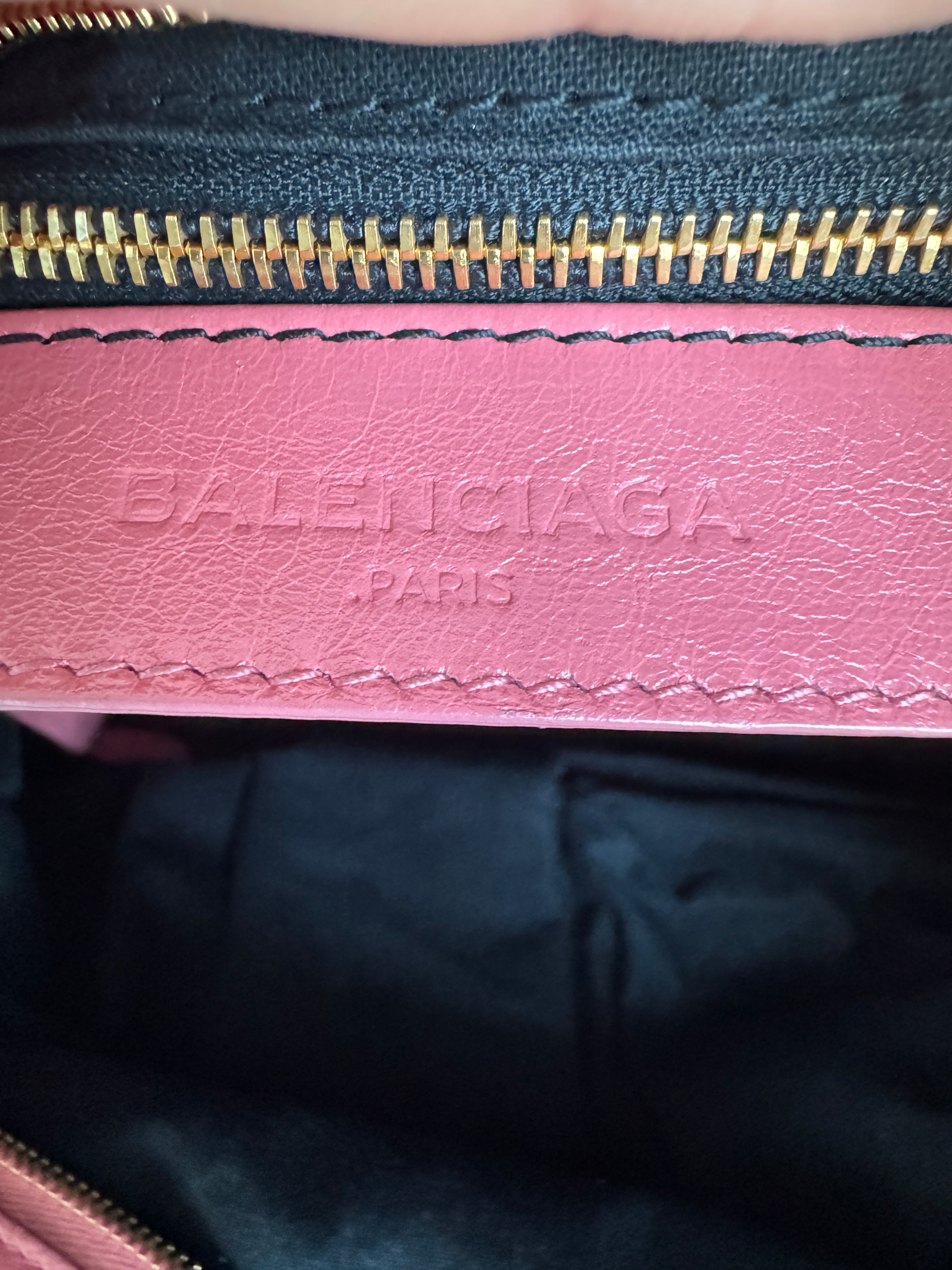Balenciaga — Classic City Bag Rose / Pleine Fleur Aniline · Gold-Tone Hardware · with Mirror & Strap