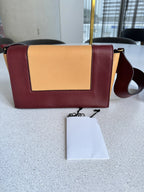 Céline — Classic Box Bag Bicolor Bordeaux & Nude · Gold-Tone Push-Lock Clasp · Phoebe Philo Era · Made in Italy