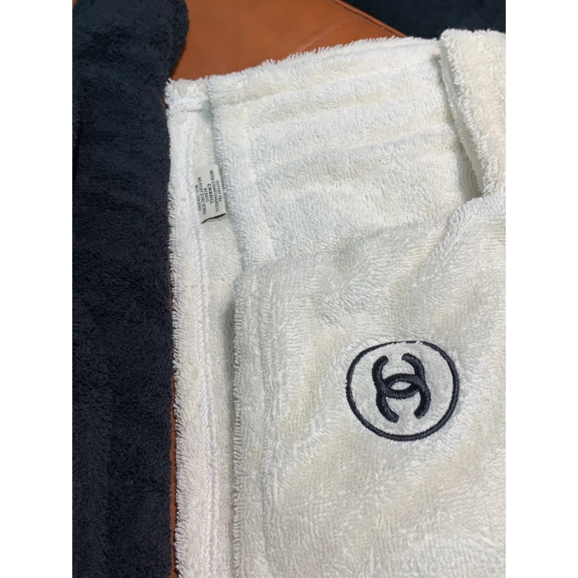Chanel Beauté Quick-Drying Hair Turban - Limited Edition · 100% Cotton · White or Black