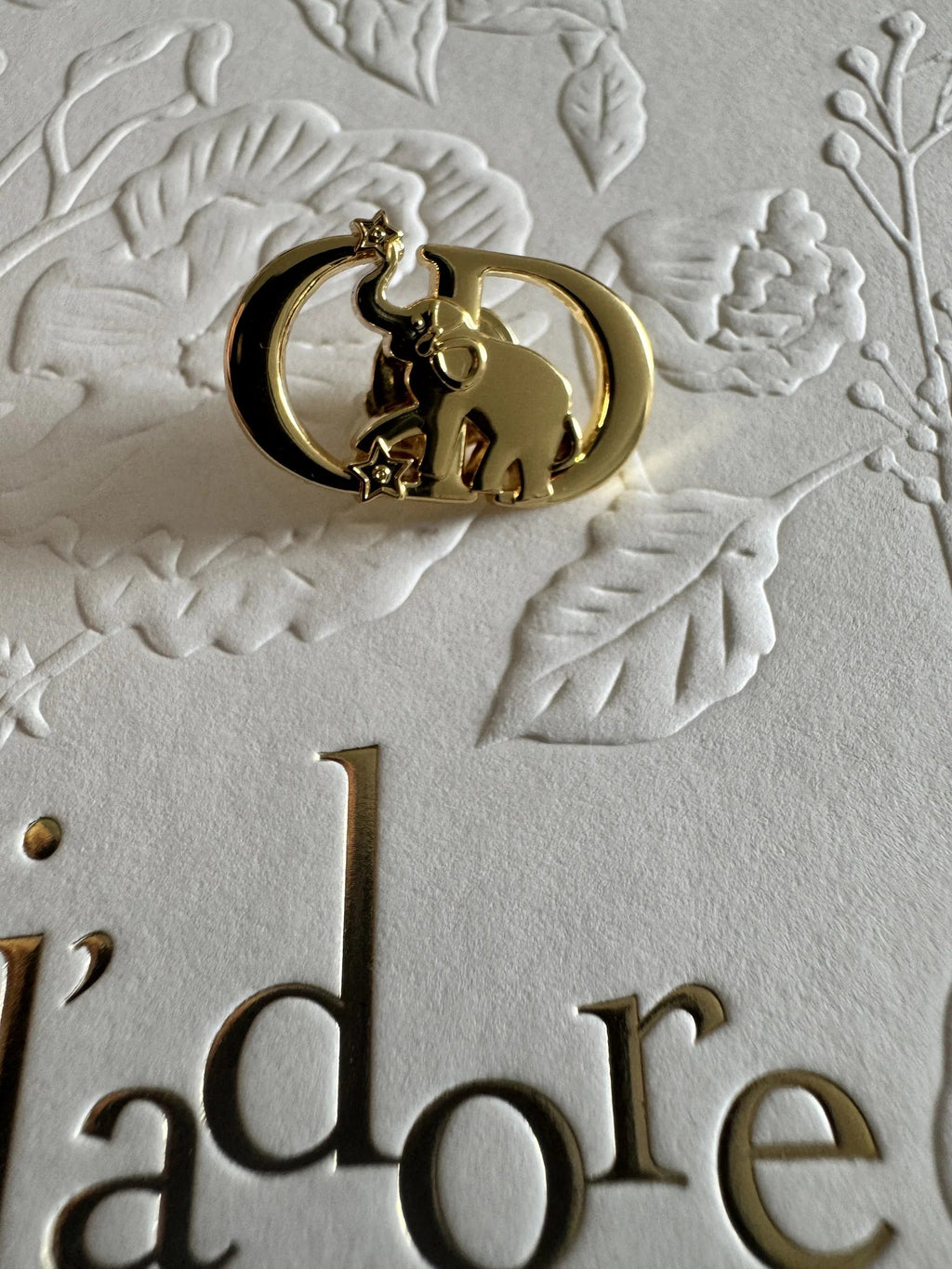 Christian Dior Holiday 2025 Gold Pin Collection (GWP)