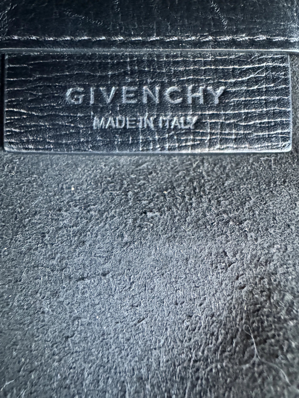 Givenchy — Pandora Medium Bag Black · Cross-Grain Calfskin · Silver-Tone Hardware · Made in Italy