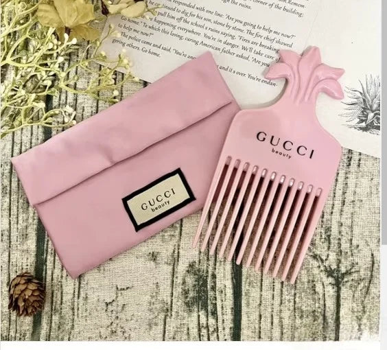 Gucci Flora Comb & Pouch Gift Set